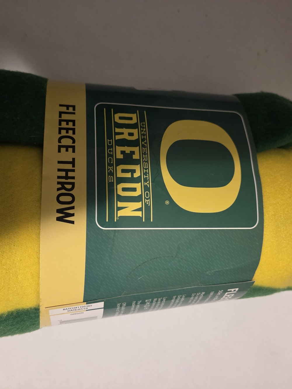 Northwest Oregon Ducks Green and Yellow Fleece Throw